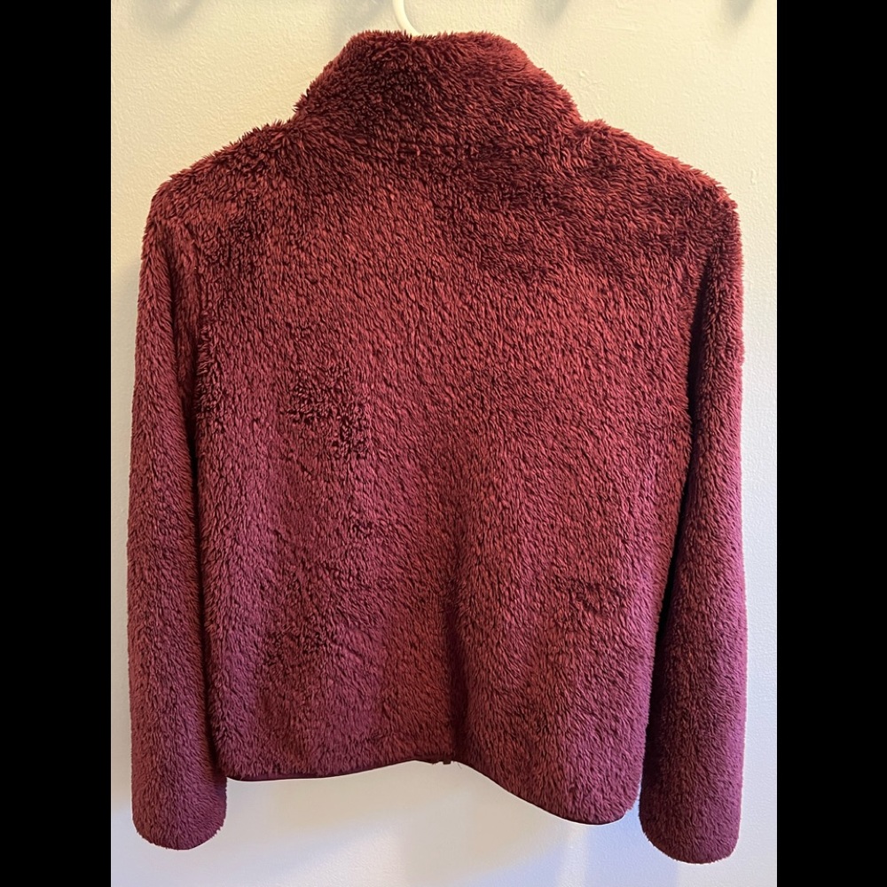 Fluffy Fleece - Picture 3 of 3